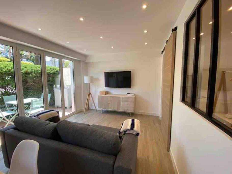 Apartamento Le Coeur Du Cap D'antibes - Terrasse - Parking - Wifi Antibes