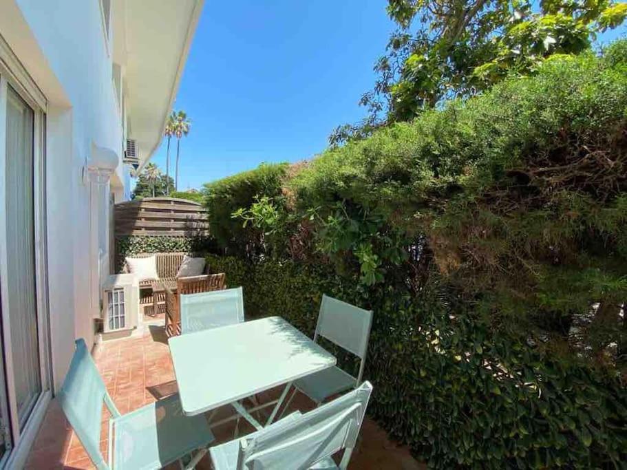 Le Coeur Du Cap D'antibes - Terrasse - Parking - Wifi Apartamento